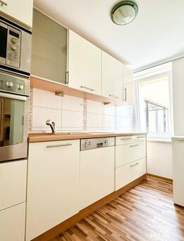 Behinderten-/Altersgerechte Wohnung - Fußbodenheizung - ebenerdige Dusche - komplett möbliert - Thum - Thum