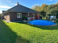 Bungalow mit zwei Terrassen und Außenpool im Grünen - Schönkirchen