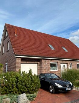 EINZIEHEN! Haus mit möblierter Einliegerwohnung, EBK und Garage! - Norden