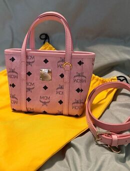 MCM Handtasche in Rosa - Stralsund