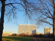 Renovierte 3 Zimmer Wohnung mit traumhaften Ausblick und Schwimmbad - München