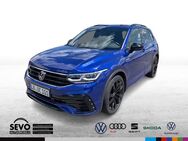 VW Tiguan, 2.0 TDI R-Line, Jahr 2022 - Bönnigheim