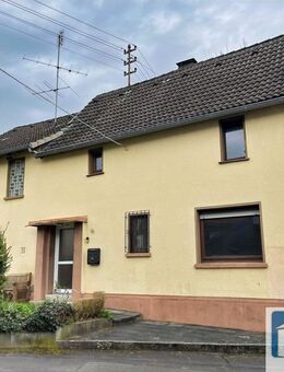 Teilvermietetes Doppelhaus mit Nebengebäude in Stadtnähe! - Altenkirchen (Westerwald)