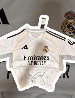 Real Madrid Fußballtrikot Home Größe M - Wiehl