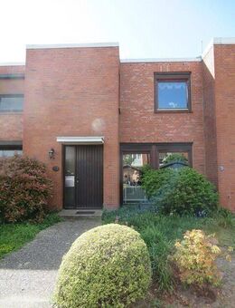 Neues Zuhause im Bremer Osten! Schmuckes verklinkertes RMH mit Keller und Garage in begehrte Wohnlage - Bremen