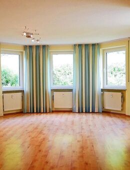 +++ Garten & Terrasse zum Entspannen - Tiefgaragen-Stellplatz & Küche inklusive +++ - Arnstorf