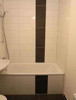 Schickes Nest sucht Nachwuchs...helle 4-RW mit Wanne u. Balkon!!! - Freiberg