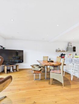 Idyllisches Zweifamilienhaus im urbanen Ottobrunn - flexibel für viele Lebenskonzepte - Ottobrunn