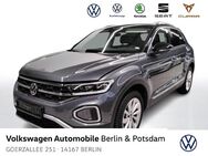 VW T-Roc, 1.5 TSI Style, Jahr 2024 - Berlin