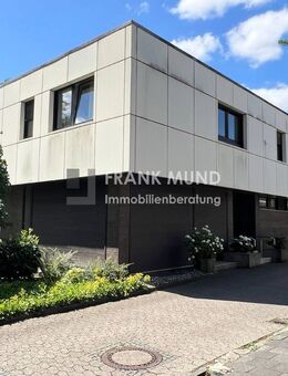 Attraktives Wohn- und Atelierhaus in bevorzugter Wohnlage von 41239 MG-Hockstein - Mönchengladbach