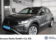 VW T-Roc, 1.5 TSI Life, Jahr 2023 - Blomberg (Nordrhein-Westfalen)