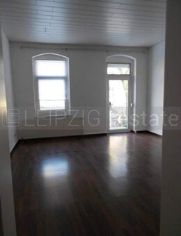 *geräumige 5 RWG mit EBK, eigener Terrasse, Garten und Garage uvm* - Chemnitz