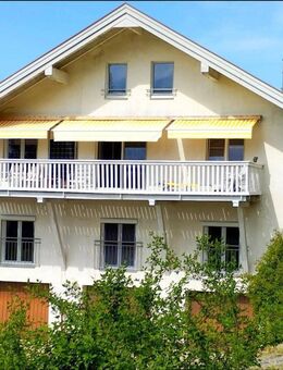 Wohntraum auf dem Land modernes Bauernhaus Mehrfamilienhaus freistehend Alleinlage Mietwohnungen - Sulzberg
