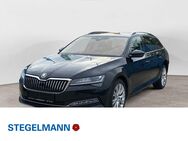 Skoda Superb, 2.0 TDI Combi Style, Jahr 2023 - Lemgo