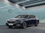 BMW 520, d M Sport Limousine H&K Grad, Jahr 2023 - München