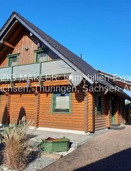 Einfamilienhaus mit Carport, 3er Garage, großem Garten + Bauland für weiteres Einfamilienhaus - Treben