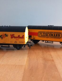 Fleischmann H0 - zwei gedeckte Güterwaggons in tadellosem Zustand - Gelsenkirchen Buer