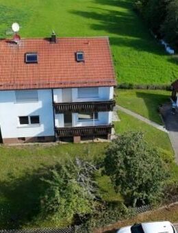 2 Familienhaus mit Doppelgarage auf großem Grundstück - Leinburg