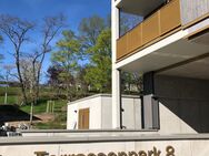 Exklusive großzügige Neubauwohnung mit eigenem Garten und überdachter Terrasse am Terrassenpark Würzburg Hubland - Würzburg