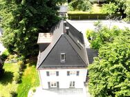 Pullach - Großhesselohe : Villa -Liebhaber Objekt- neu renoviert, Ausbaupotenzial - Pullach (Isartal)