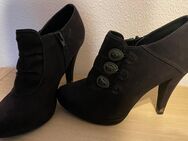 👣 schwarze High Heels in Gr. 37 zu verkaufen 👣 - Wildenfels Zentrum