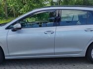 Volkswagen Golf VIII Variant 1.0 TSI DSG LIFE LED+NAVI+DAB - Hamburg