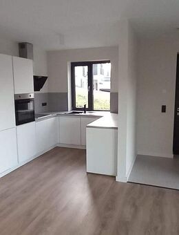 2-Zimmer Wohnung mit Einbauküche und Terrasse - Windeck