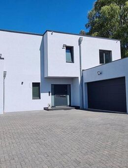 Exklusives energieeffizientes Villenanwesen im Bauhausstil - Neunkirchen (Saarland)