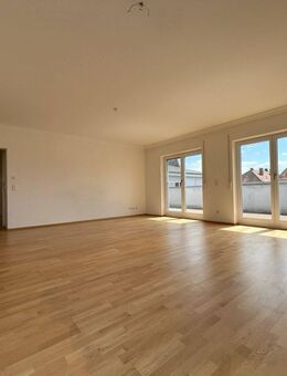 Exklusive Penthouse-Wohnung mit Dachterrassen und Tiefgaragenstellplatz in 91781 Weißenburg - Weißenburg (Bayern)