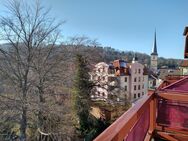 Panoramablick: 3-Zimmer-Wohnung im Dachgeschoss mit Balkon im sanierten Altbau - Arnstadt