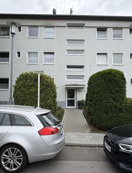 Solide Kapitalanlage: Vermietete 4-Zimmer-Wohnung mit Sondernutzungsrecht und Balkon - Mönchengladbach