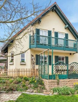 Wo Ruhe wohnt - Einfamilienhaus mit klassischem Landhaus-Flair und Platz zum Träumen - Wang