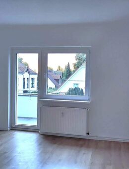 Helle Balkon-Whg in ruhiger Lage! *Wannenbad* - Berlin
