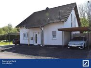 Massiv gebaut, freistehend, hell und familienfreundlich: Ihr neues Zuhause in Salmtal! - Salmtal