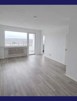 Direkt einziehen! Frisch renoviertes 1-Zimmer-Apartment + Loggia, separate Küche, Wannenbad, Aufzug - Stolberg (Rheinland, Kupferstadt)