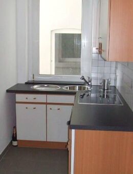 2-Raumwohnung mit Einbauküche in ruhiger Lage - Greiz