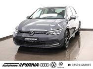 VW Golf, 1.5 VIII eTSI Style, Jahr 2020 - Pirna