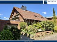 Zweifamilienhaus: Viel Platz vom Keller bis zum Dachgeschoss mit 3 Garagen! - Gehrden