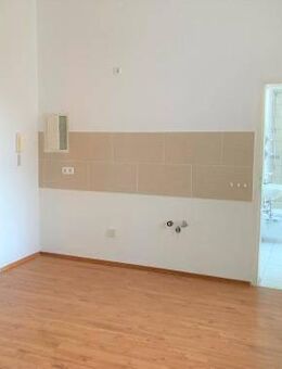 Studenten und Azubis aufgepasst! Kleine gemütliche 1-Raum-Wohnung auf der Bahnhofstraße in Bautzen zu vermieten. - Bautzen