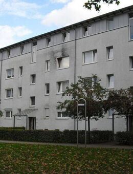 Renovierte 3-Zimmer-Wohnung mit Balkon - Bremen