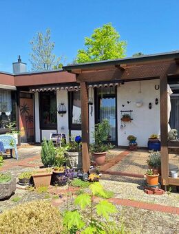Attraktive Doppelhaushälfte mit Garage in Coburg! - Coburg