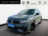 VW Tiguan, 1.5 TSI R-Line Black Style A, Jahr 2022 - Oelsnitz (Erzgebirge)