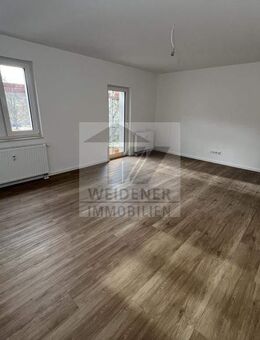 Exklusive 3 Zimmer Wohnung mit Balkon, Wanne und Dusche! Erstbezug nach Sanierung! - Gera