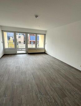 Rollstuhlgerecht, Barrierearm mit Balkon und Stellplatz! - Glauchau