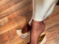 1 Paar Buffalo High Heels beige Gr. 40 in Lack Glanz Optik zu verkaufen 😍🤩 - München