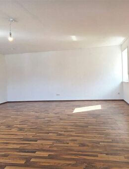 Moderne 3,5 Zimmer-Wohnung mit Loggia und Garage in Langenau - Langenau
