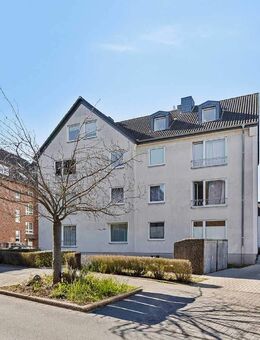 Großzügige 3-Zimmer-Wohnung im DG mit Balkon - Ratingen