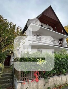 Viel Wohnfläche auf drei Ebenen...Doppelhaushälfte in Herzogenaurach - Herzogenaurach