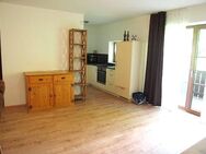 Renovierte 3- Zimmer-ETW mit Balkon u. KFZ- Stellplatz in ruhiger Lage nahe der Stadt Bad Kötzting - Bad Kötzting