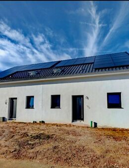 Moderne Neubau-Doppelhaushälfte mit 5 Zimmer und Garten - ideal für Familien - Hohenhameln